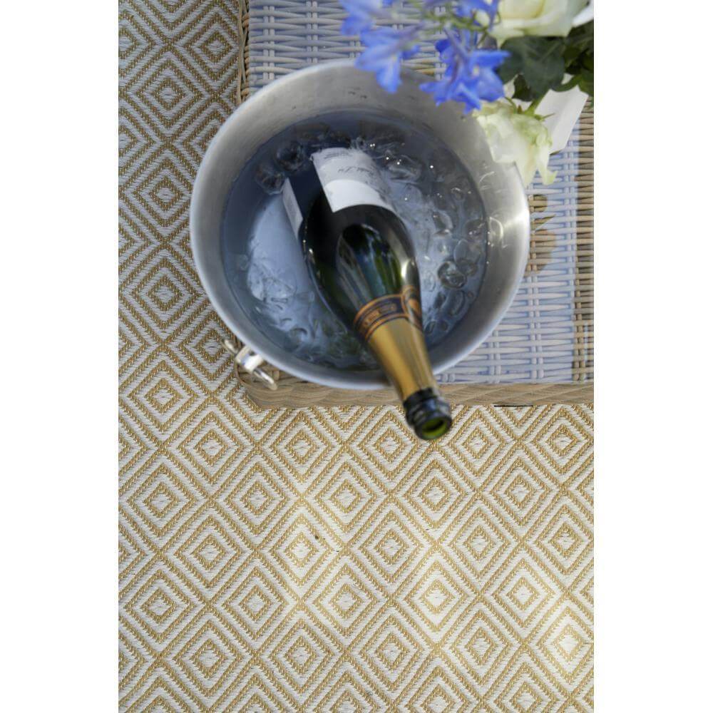 Diamond Gold Hand-woven Rug