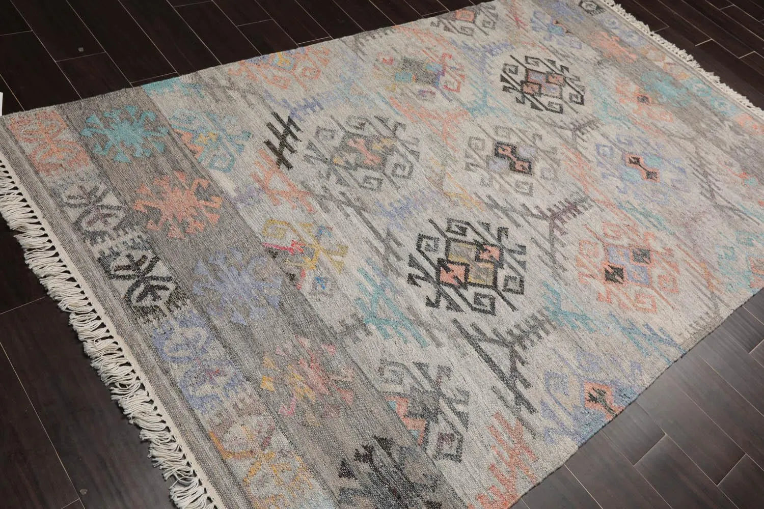 5' x 8' Indoor Outdoor Hand Woven 100% Recycled PET Yarn Modern Kilim Area Rug Beige