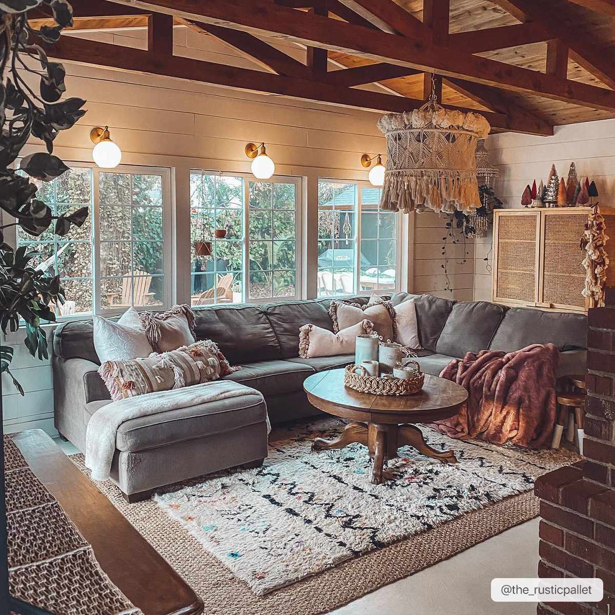 Arcanum Hand Knotted Wool Area Rug