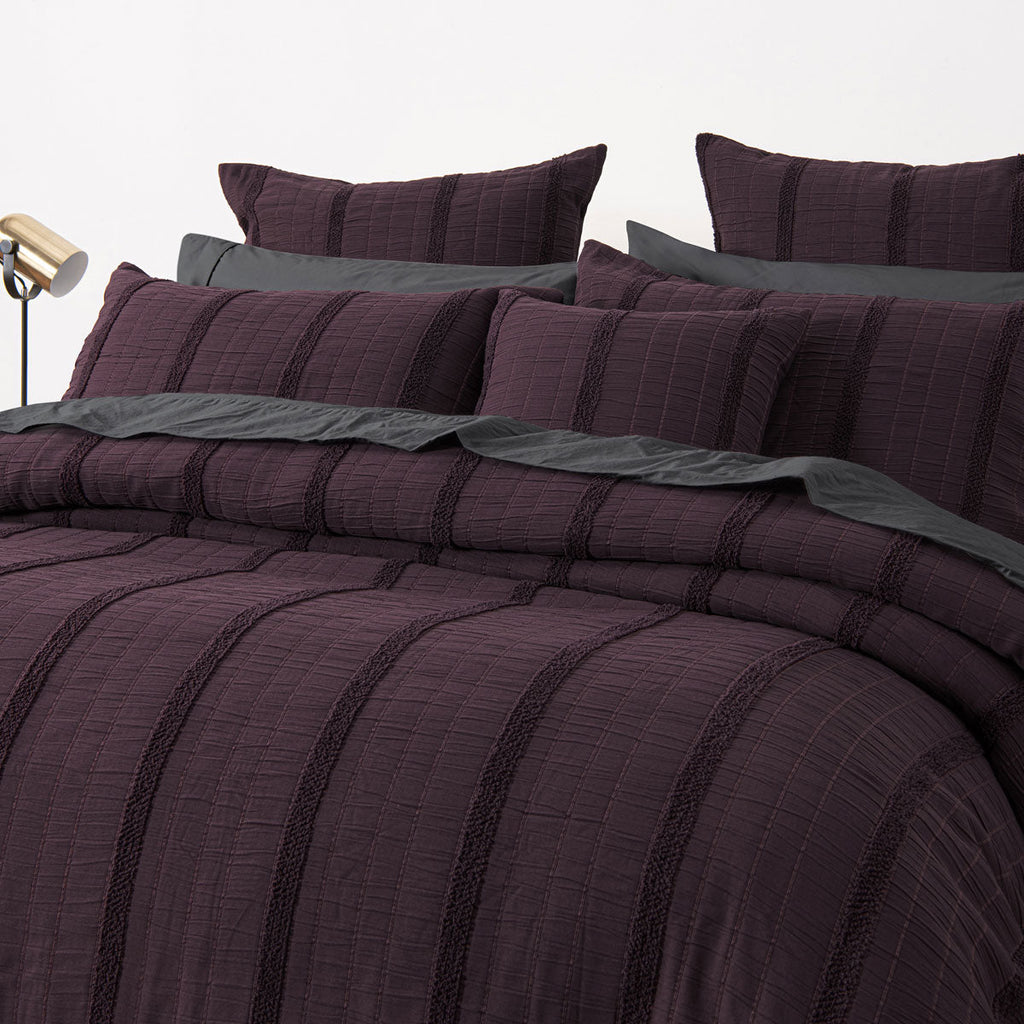 NNEDSZ Bianca Malua Grape Jacquard Striped Quilt Cover Set King
