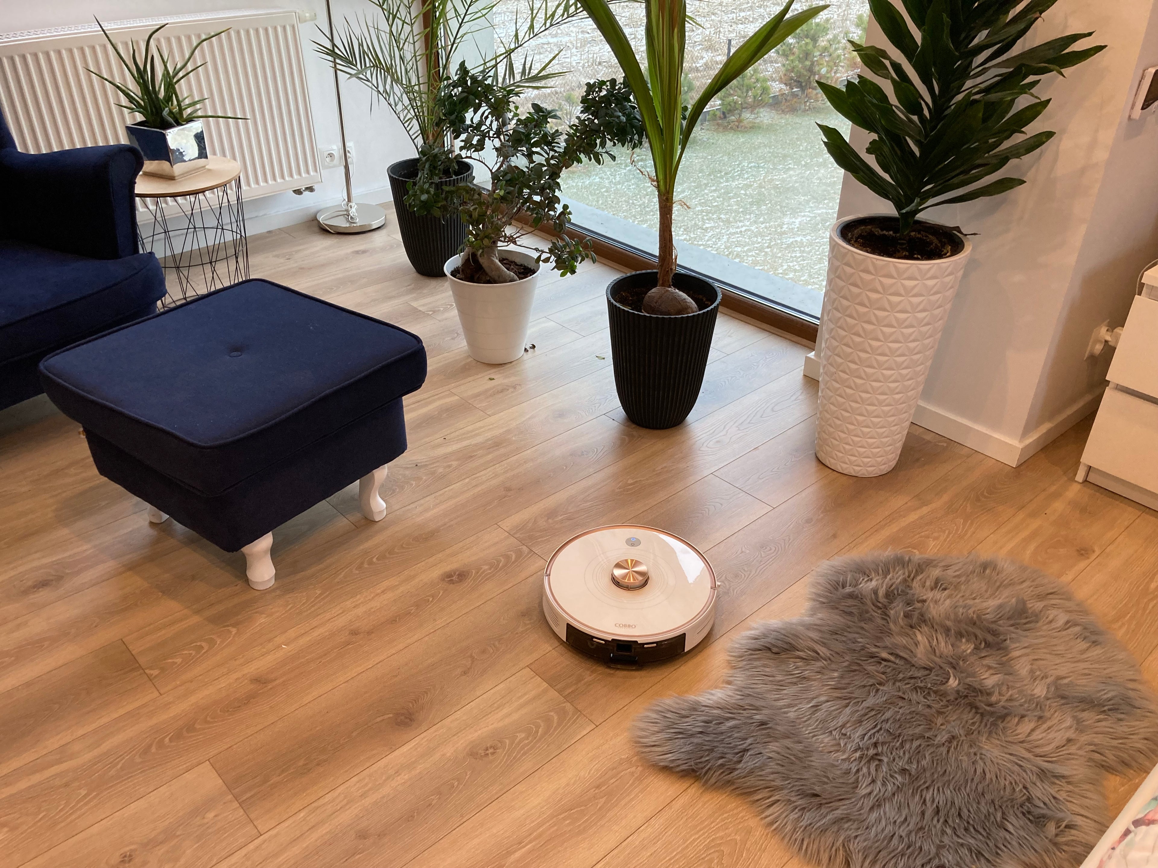 Cleaning robot vacuum cleaner COBBO PRO 27 UV