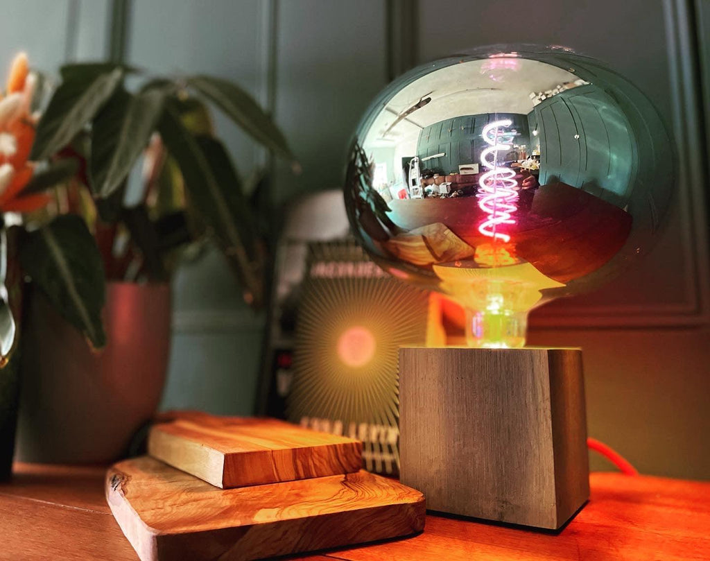 Mini oak cube lamp