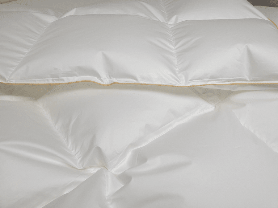 low cost tiara white goose down sateen cotton comforter